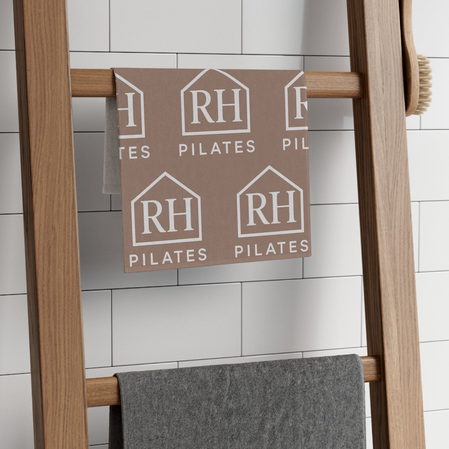 Stylish Pilates Rally Towel - Perfect for Workouts, Eco-friendly